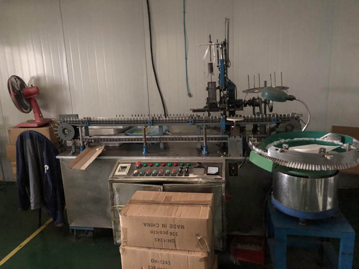 自動制毛機(jī) 自動制毛機(jī)