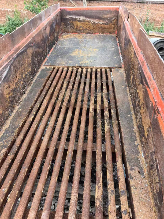 柵條式振動(dòng)給料機(jī) 柵條式振動(dòng)給料機(jī)