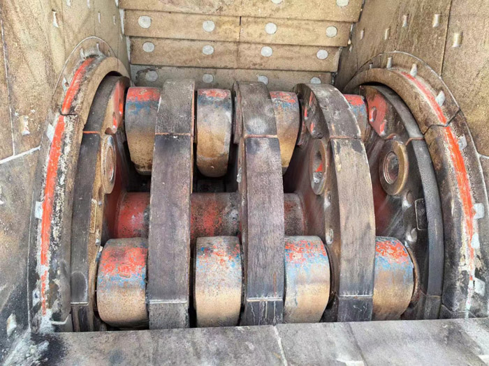 中譽(yù)鼎力重錘破碎機(jī) 中譽(yù)鼎力重錘破碎機(jī)